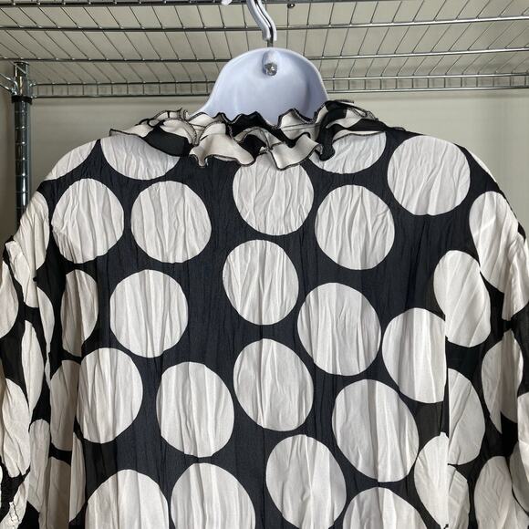 Sunny Leigh Women's Black White Polka Dot Ruffle Blouse Size 2X Boho Artsy Flowy - Picture 10 of 11